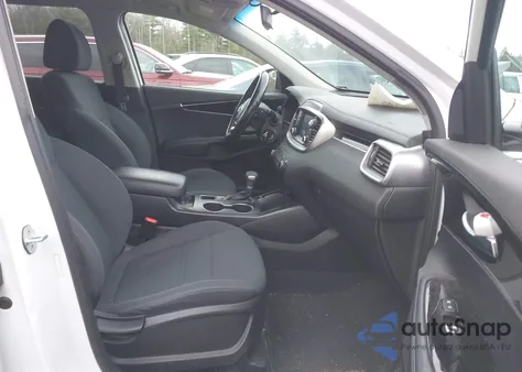 2019 Kia Sorento 2.4L Lx z USA, uszkodzony, nr VIN 5XYPGDA36KG565053